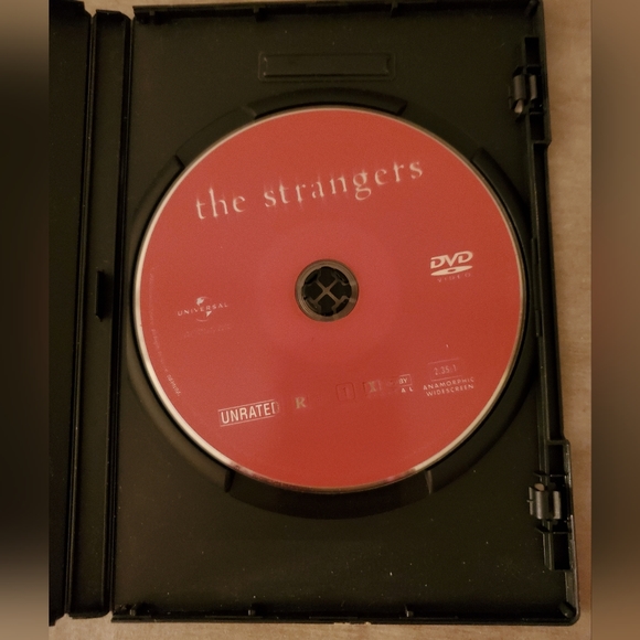 The Strangers DVD Movie - Picture 3 of 5